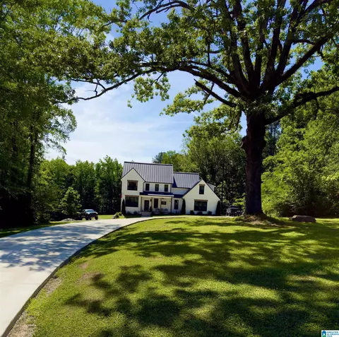 6948 Happy Hollow Rd, Trussville, AL 35173