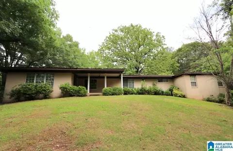 30 Hidden Hills Ln, Talladega, AL 35160