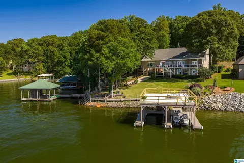 378 Lakeview Cir, Alpine, AL 35014