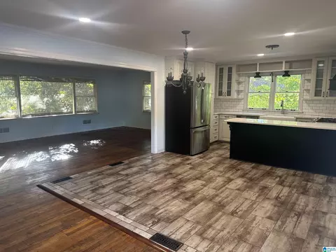 1504 Rainbow Cir, Anniston, AL 36207
