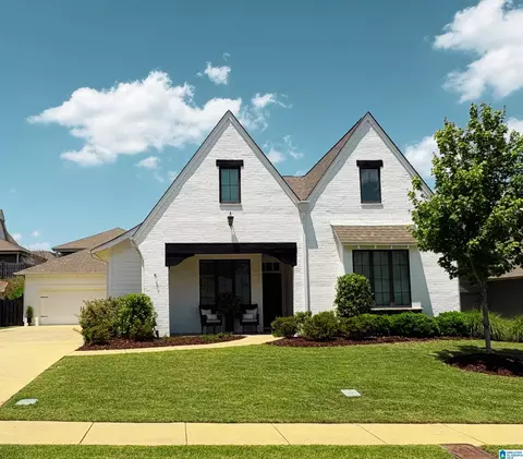 5961 Clubhouse Dr, Trussville, AL 35173