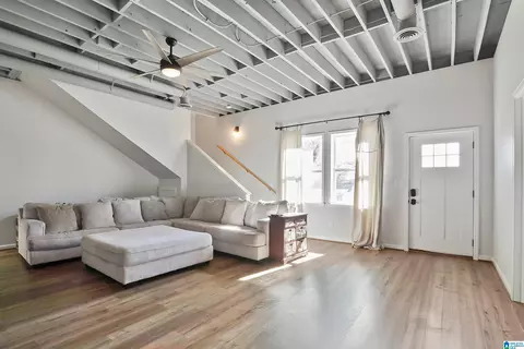 301 Wisteria St, West Blocton, AL 35184