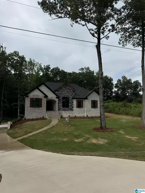 40 Highland View Dr, Riverside, AL 35135