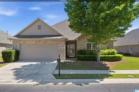 5174 Scarlet Oak Cir, Bessemer, AL 35022
