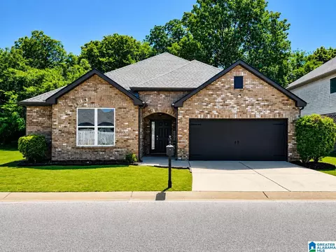 208 Creekside Ct, Pelham, AL 35124