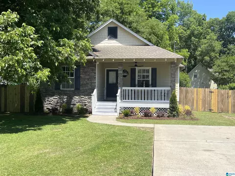 1943 16th St, Calera, AL 35040