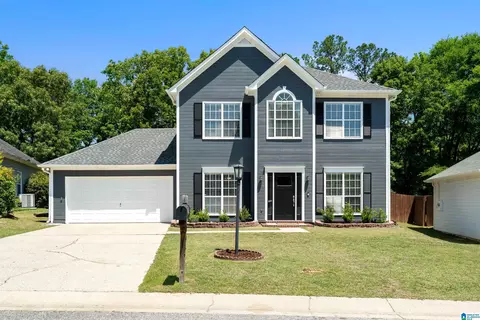 104 Crestmont Ln, Pelham, AL 35124