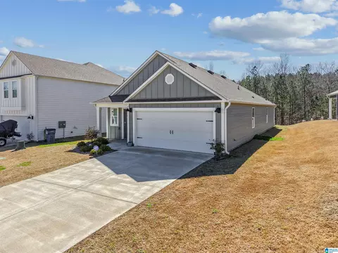 745 Sterling Pl, Odenville, AL 35120