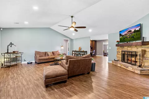 Living - 6601 County Road 37, Clanton, AL 35045 photo 1 of 1
