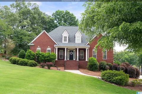 108 Saddle Lake Dr, Alabaster, AL 35007