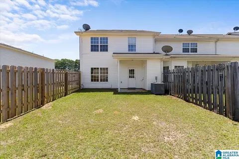 Exterior - 83 Park Dr S, Clanton, AL 35045 photo 7 of 8