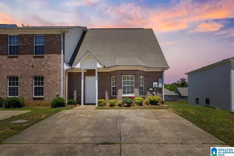 Exterior - 83 Park Dr S, Clanton, AL 35045 photo 2 of 8