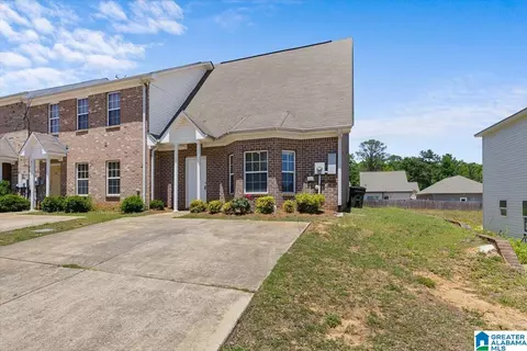 Exterior - 83 Park Dr S, Clanton, AL 35045 photo 3 of 8
