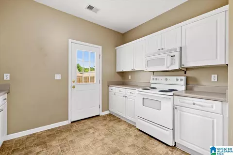 Kitchen - 83 Park Dr S, Clanton, AL 35045 photo 1 of 2