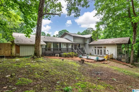 1624 Lakeshore Dr, Anniston, AL 36207