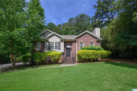 104 Brynhurst Dr, Chelsea, AL 35043