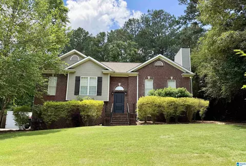 104 Brynhurst Dr, Chelsea, AL 35043