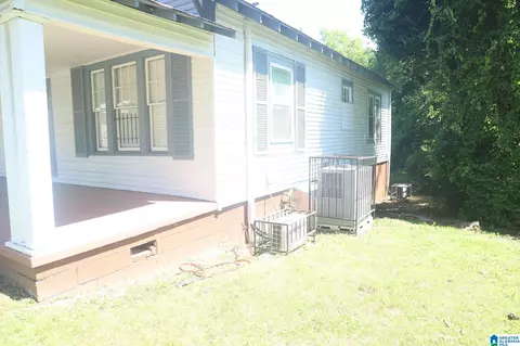 Exterior - 326 E 5th St, Anniston, AL 36207 photo 3 of 3