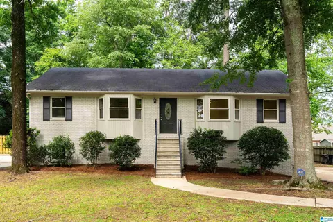 4038 Ida Ln, Vestavia, AL 35243