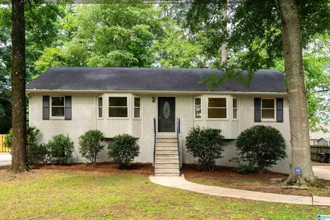 4038 Ida Ln, Vestavia, AL 35243