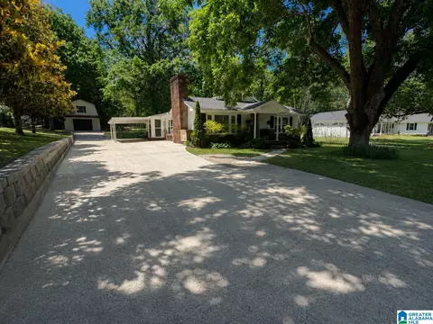 2701 4th Ave N, Clanton, AL 35045