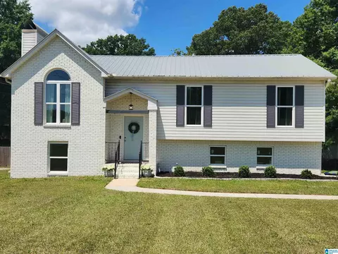 466 12th St SW, Alabaster, AL 35007