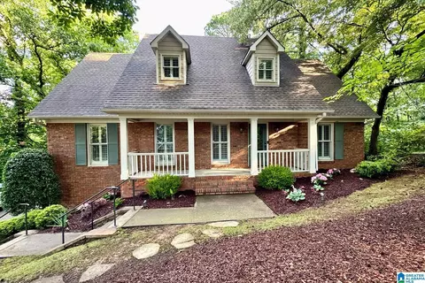 829 Tulip Poplar Dr, Hoover, AL 35244