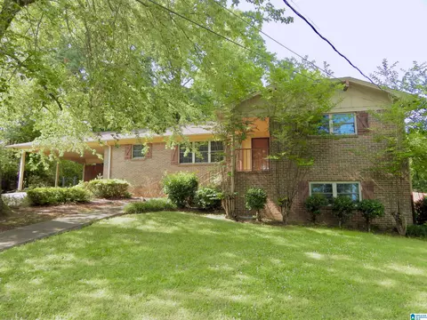 1832 Jacobs Ln, Vestavia Hills, AL 35216