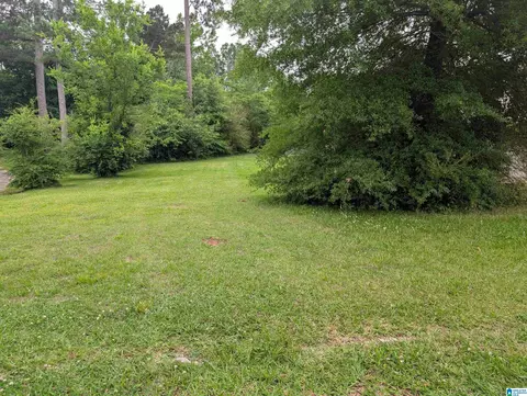 438 Elm St SW #26, Bessemer, AL 35022