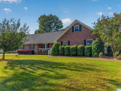 1320 Clara Ln, Gadsden, AL 35903