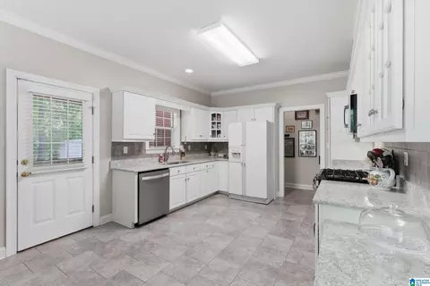 Kitchen - 141 Ashley Pl, Dora, AL 35062 photo 3 of 3