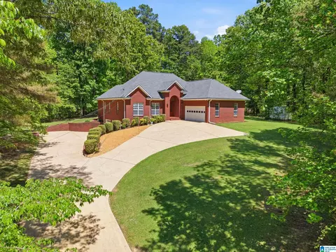 Exterior - 141 Ashley Pl, Dora, AL 35062 photo 3 of 9