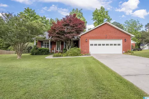 67 Courtney Dr, Eva, AL 35621