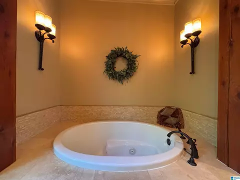 Bedroom - 5145 Pine Mountain Rd, Remlap, AL 35133 photo 3 of 10