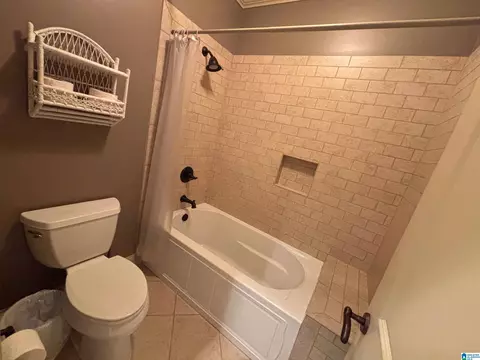 Bath - 5145 Pine Mountain Rd, Remlap, AL 35133 photo 8 of 10