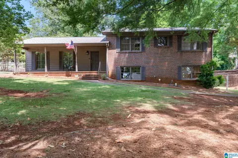 1900 Post Oak Rd, Vestavia Hills, AL 35216