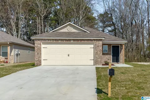 118 College Park Dr, Childersburg, AL 35044