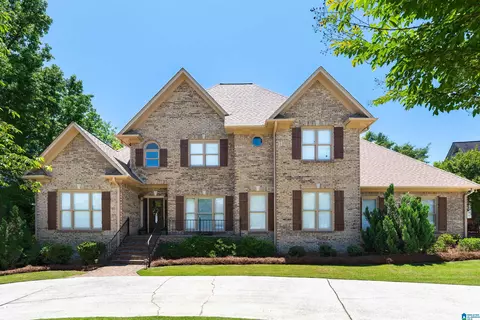 3847 Carisbrooke Dr, Hoover, AL 35226