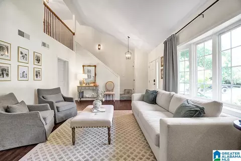 3846 Overton Manor Ln, Birmingham, AL 35243