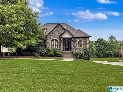 137 Pine Rock Ln, Hoover, AL 35226