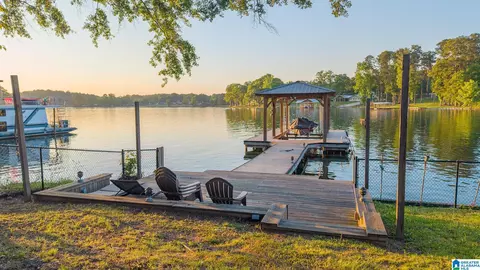 59 Coosa Island Cir, Cropwell, AL 35054