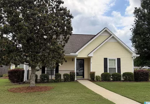 530 Laurel Woods Trl, Helena, AL 35080