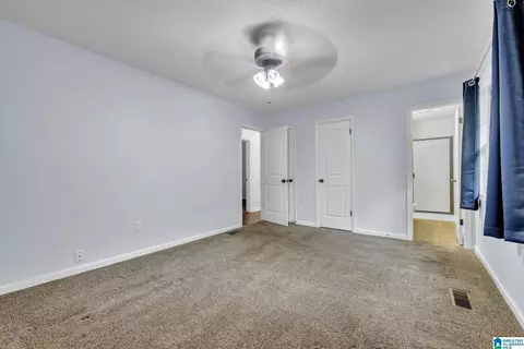 Bedroom - 5356 Memory Ln, Mount Olive, AL 35117 photo 6 of 7