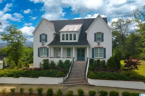 5726 Deercrest Ct, Trussville, AL 35173