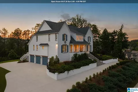 5726 Deercrest Ct, Trussville, AL 35173