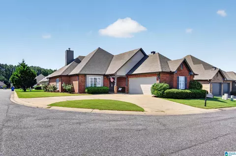 3047 Madison Ln, Chelsea, AL 35043
