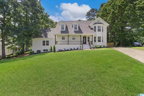 292 Kentwood Dr, Alabaster, AL 35007
