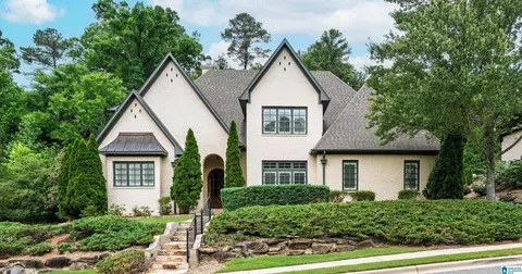 1559 Pumphouse Ct, Vestavia, AL 35243