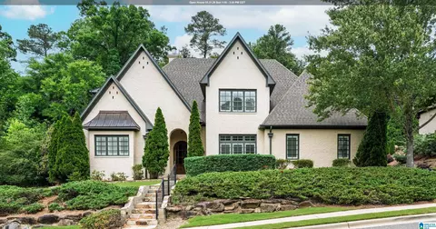 1559 Pumphouse Ct, Vestavia, AL 35243