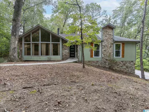 1928 Indian Lake Dr, Birmingham, AL 35244